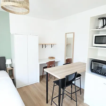شقة Bel Appartement - Centre Ville & 25Min Du Parc شوليه